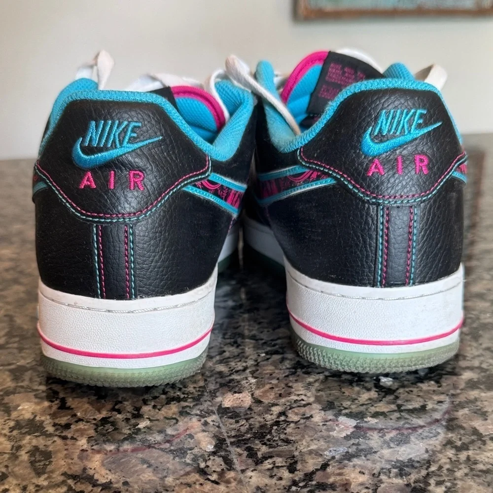 Nike Air Force 1 Miami nights Black with Teal and Pink Details EUC 9.5